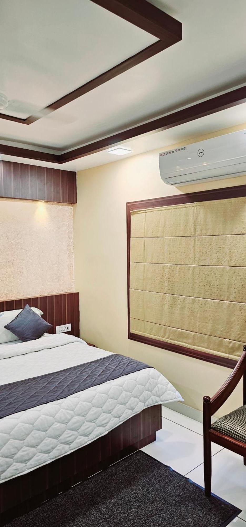 Hotel Royal Wings Elūr Extérieur photo
